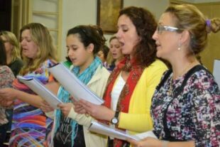 Cantar Num Coro Faz Bem à Saúde do Coração