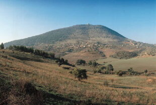 Nossos Pais Adoravam Nesse Monte…